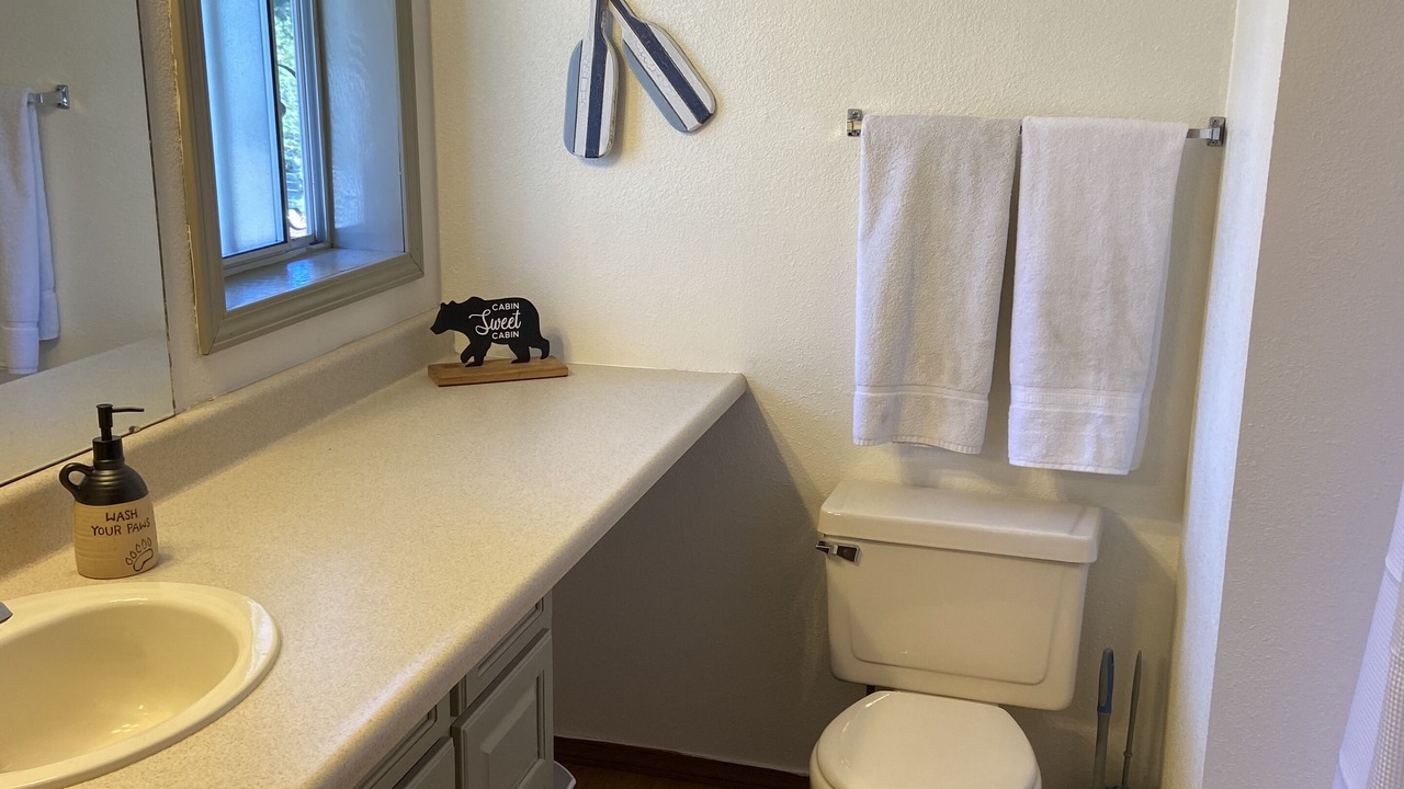 Photo of Bathroom in Cascade