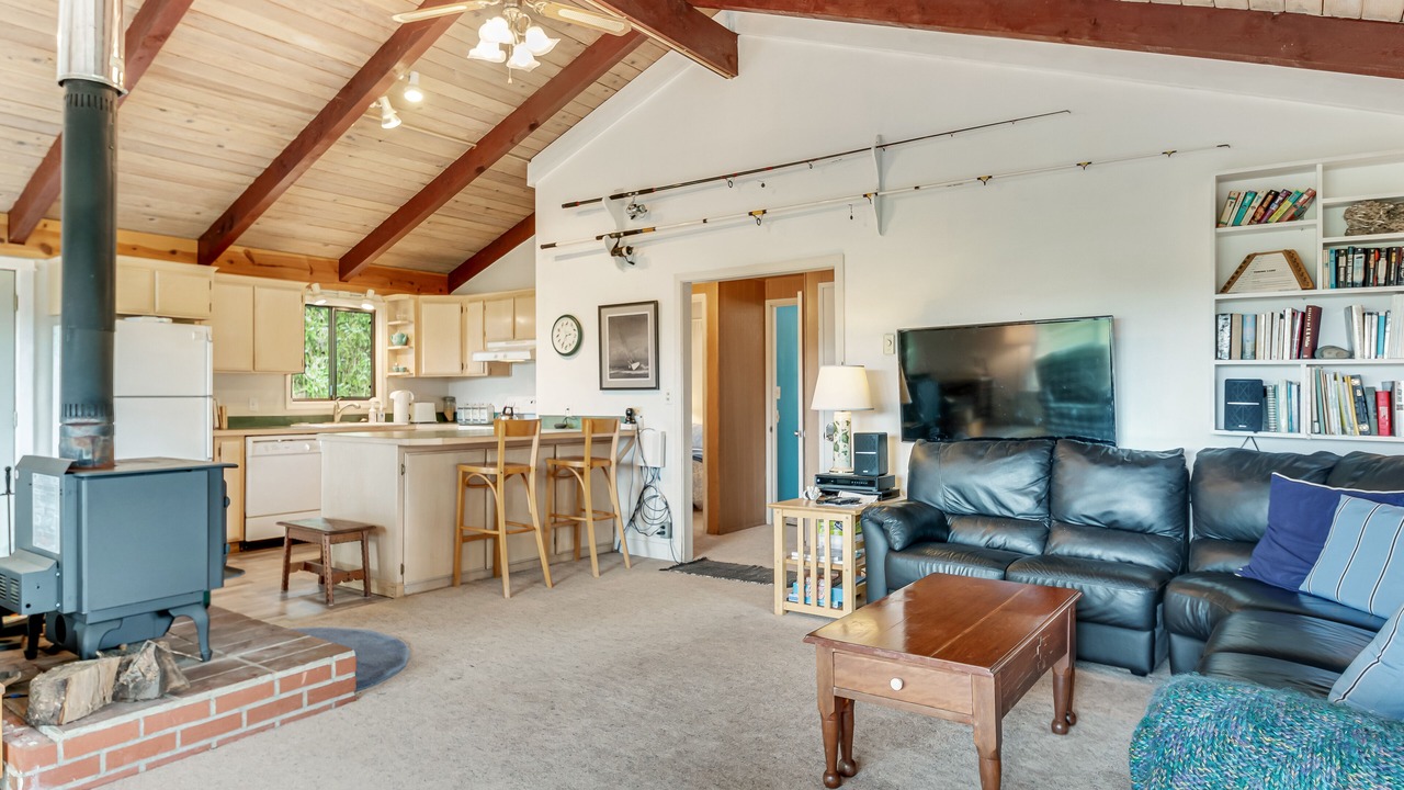 Photo of Livingroom in Copalis Beach