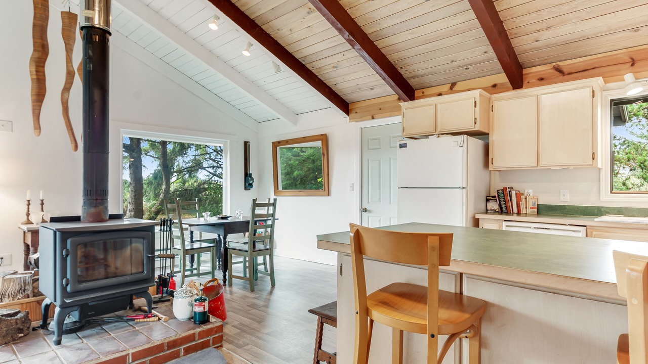 Photo of Kitchen in Copalis Beach