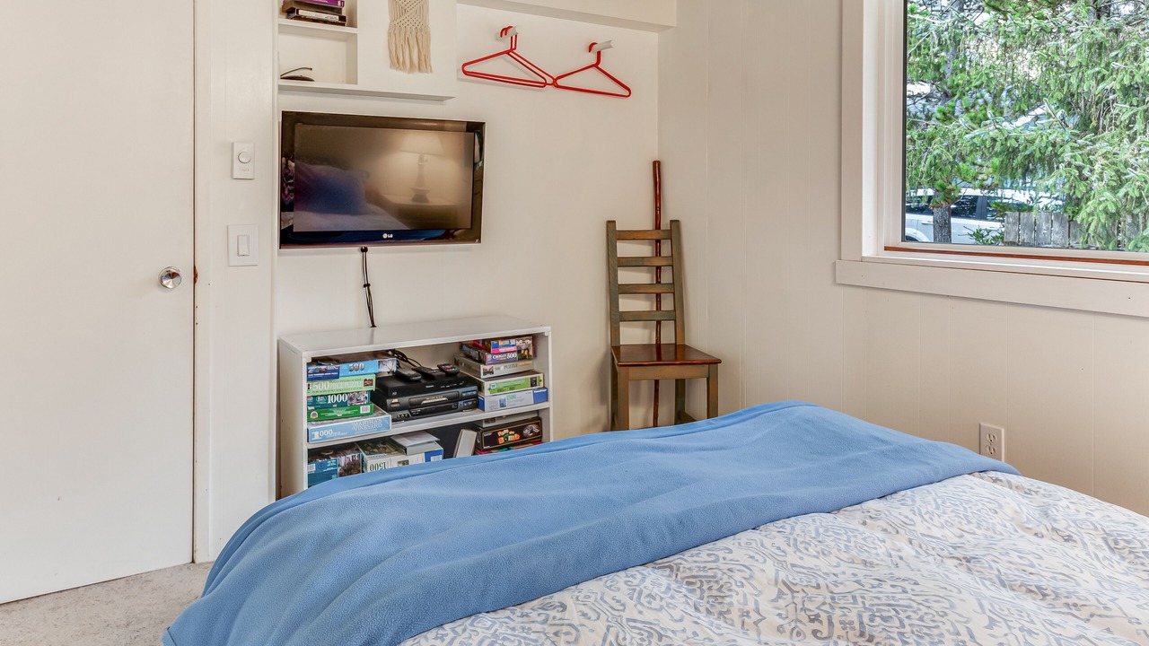 Photo of Bedroom in Copalis Beach