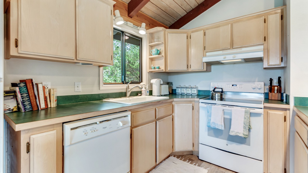 Photo of Kitchen in Copalis Beach
