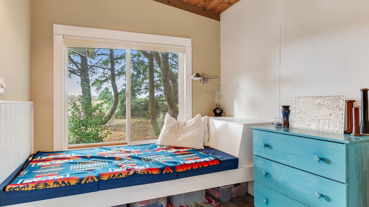 Photo of Bedroom in Copalis Beach