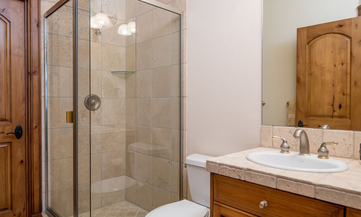 Photo of Bathroom in Highlands