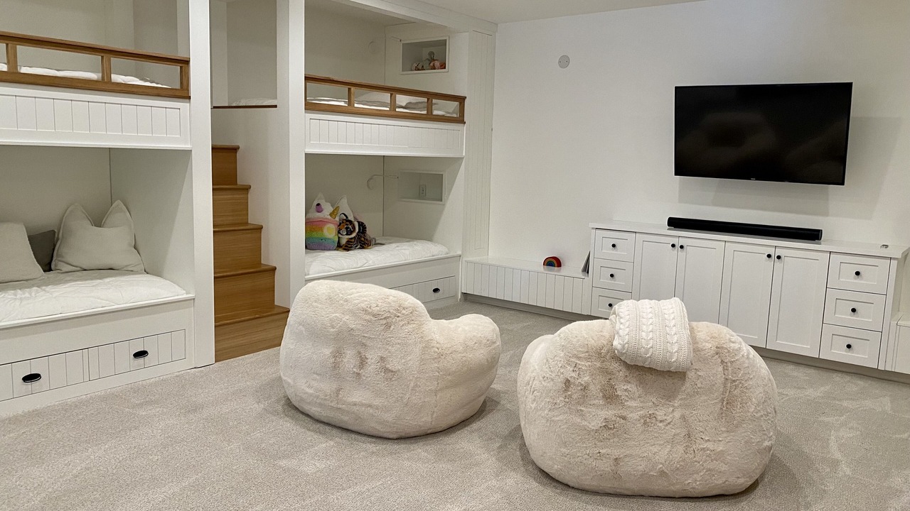 Photo of Bedroom in Elkhorn Village