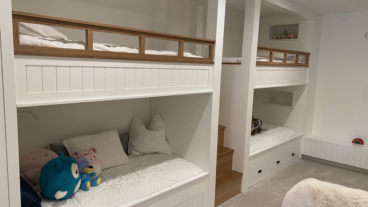 Photo of Bedroom in Elkhorn Village