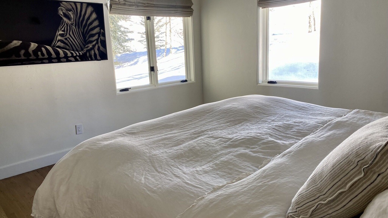 Photo of Bedroom in Elkhorn Village