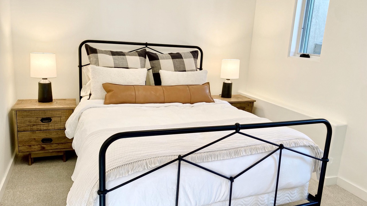 Photo of Bedroom in Elkhorn Village