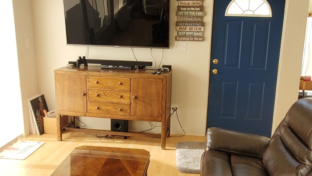 Photo of Livingroom in Loon Lake
