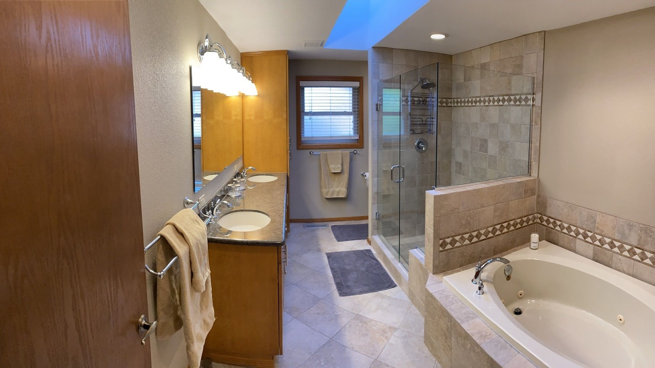 Photo of Bathroom in Enumclaw