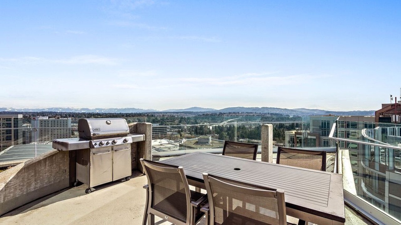 Photo of Outdoor in West Bellevue