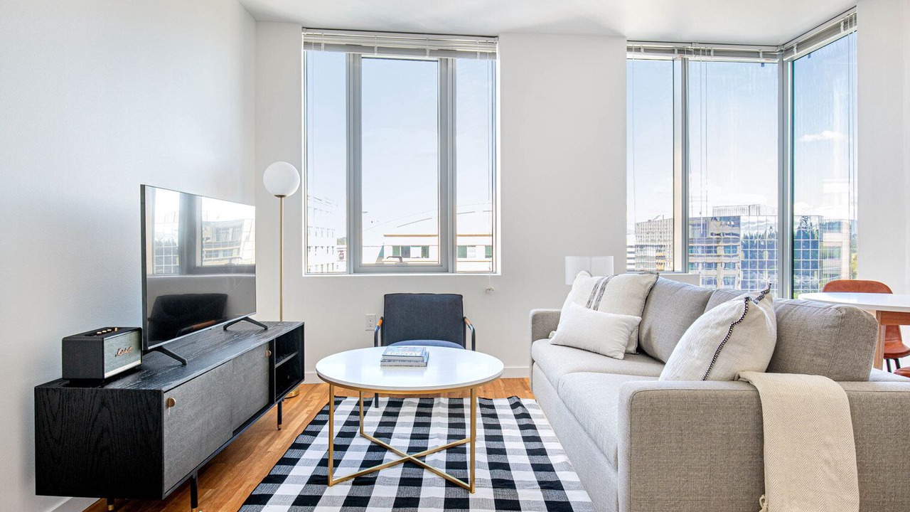 Photo of Livingroom in West Bellevue