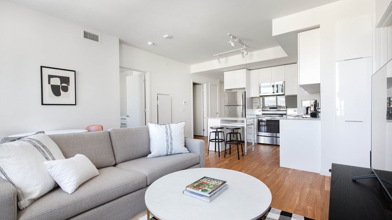 Photo of Livingroom in West Bellevue