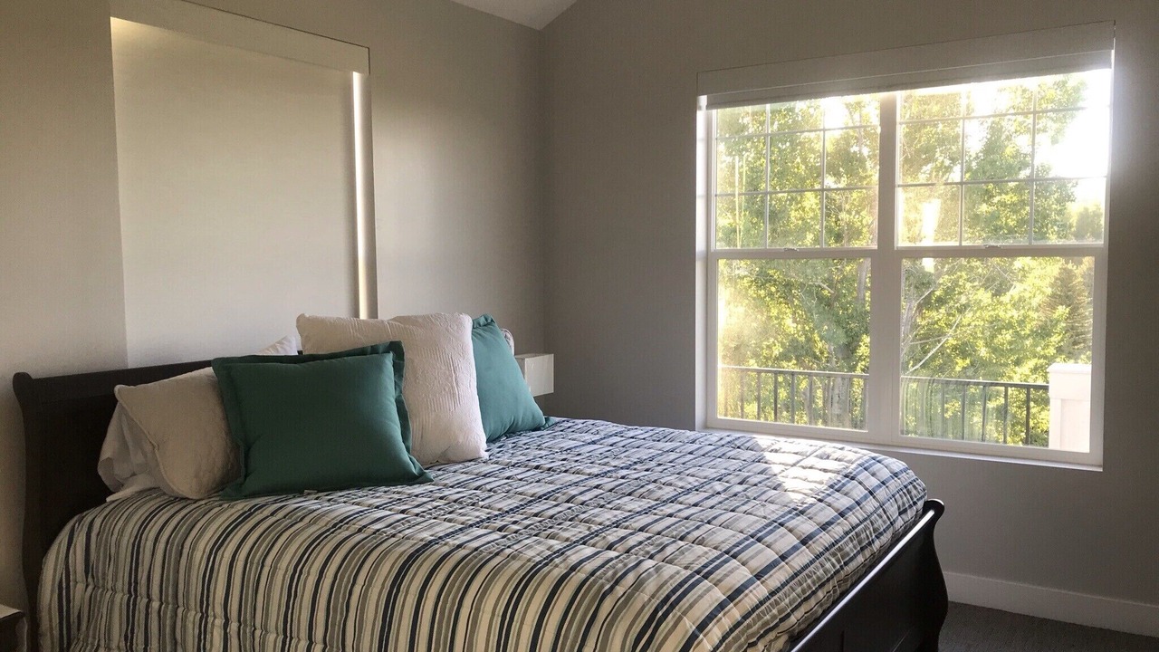 Photo of Bedroom in Sweetwater