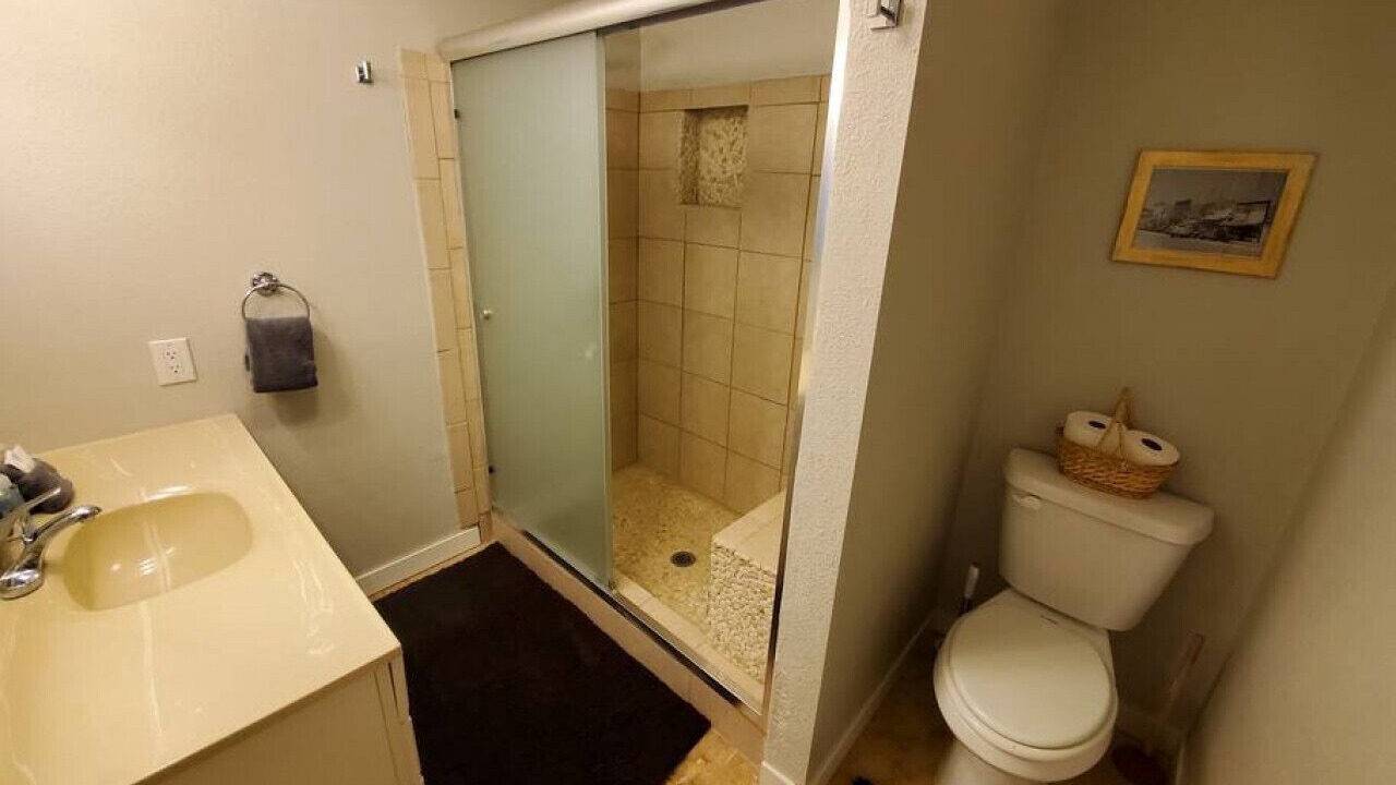 Photo of Bathroom in Cascade