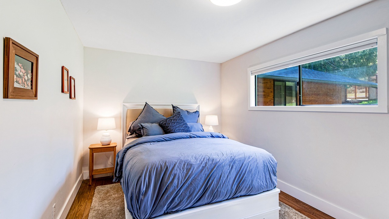 Photo of Bedroom in Langley