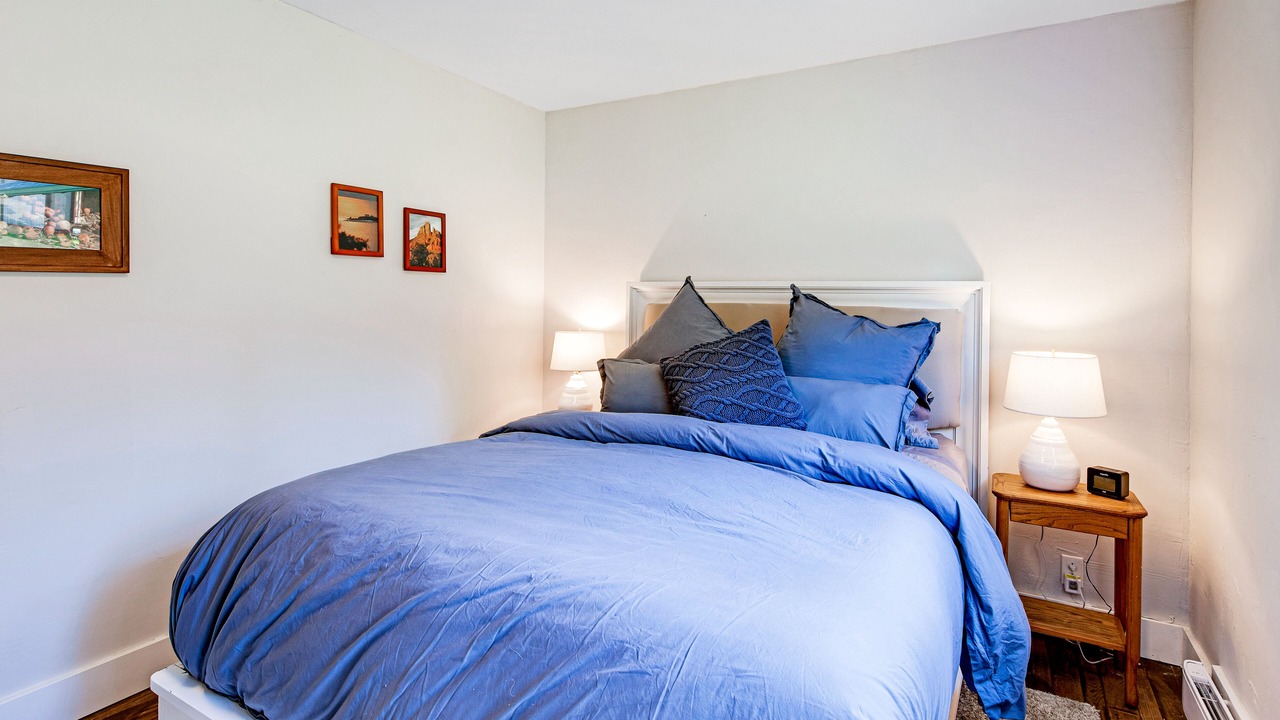 Photo of Bedroom in Langley