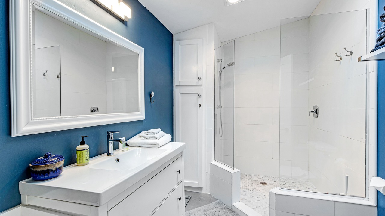 Photo of Bathroom in Langley