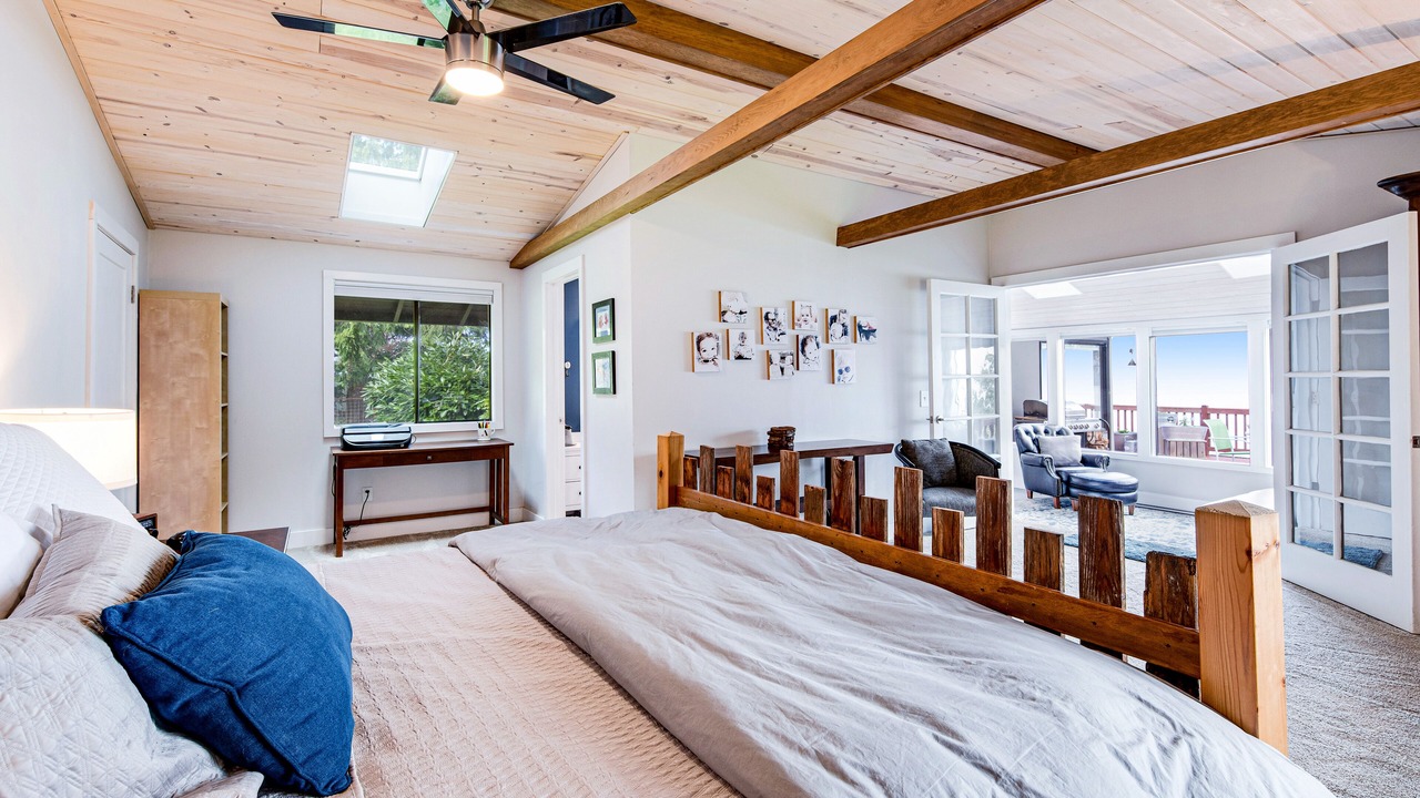Photo of Bedroom in Langley