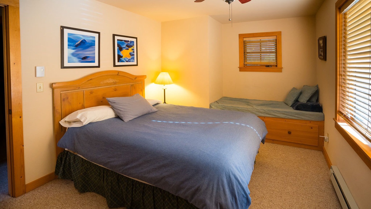 Photo of Bedroom in Mazama