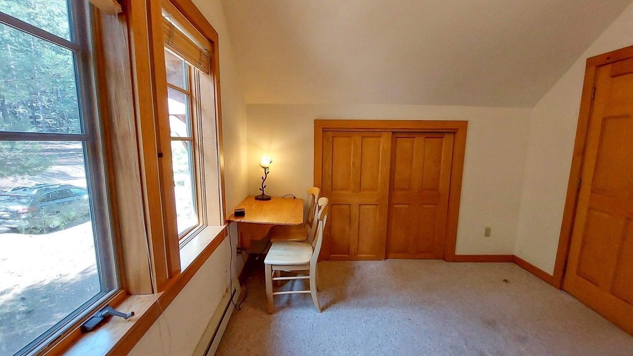 Photo of Bedroom in Mazama
