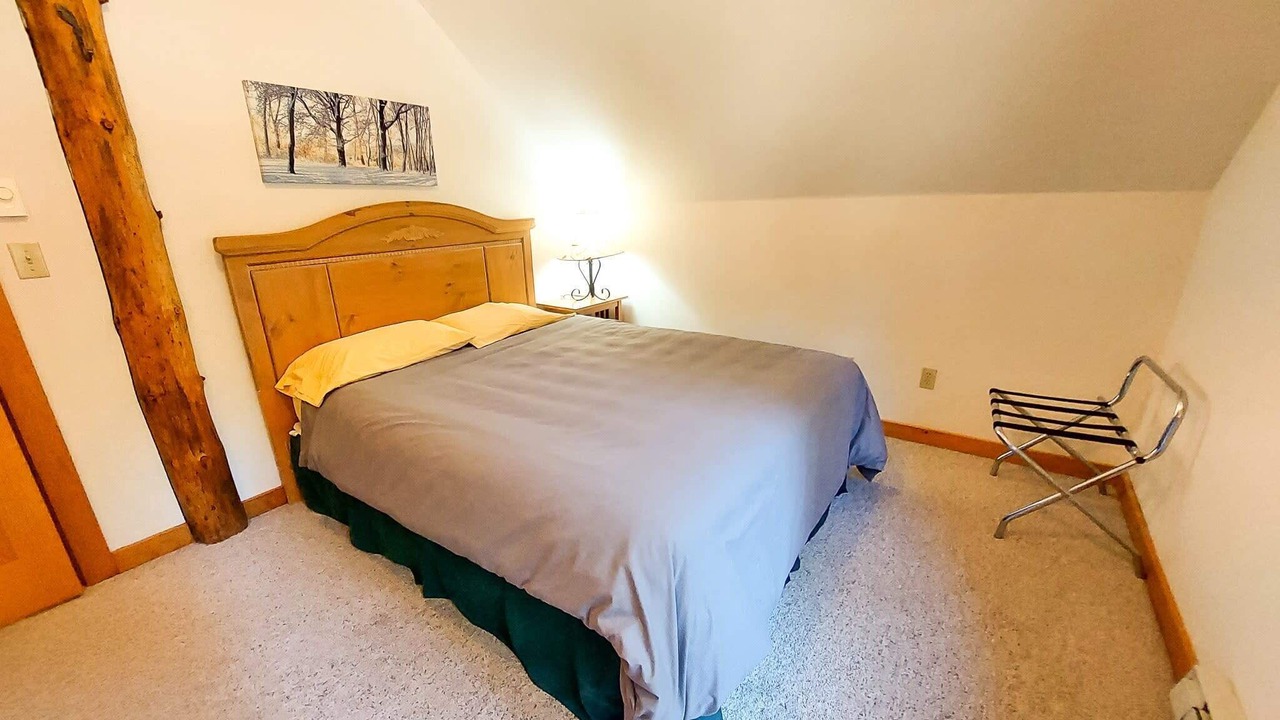 Photo of Bedroom in Mazama