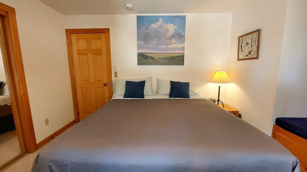 Photo of Bedroom in Mazama