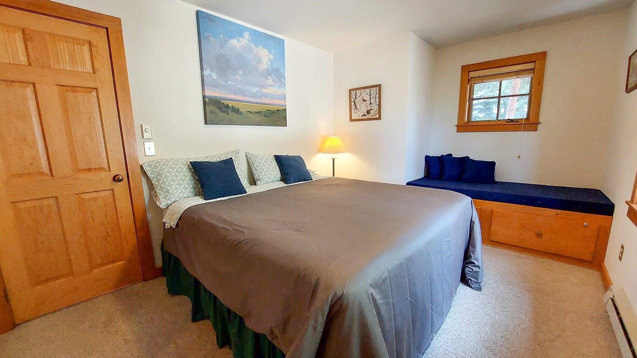 Photo of Bedroom in Mazama