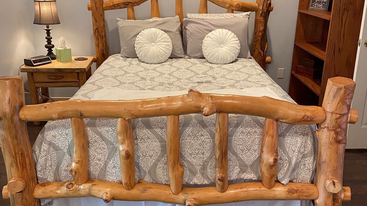 Photo of Bedroom in Northport