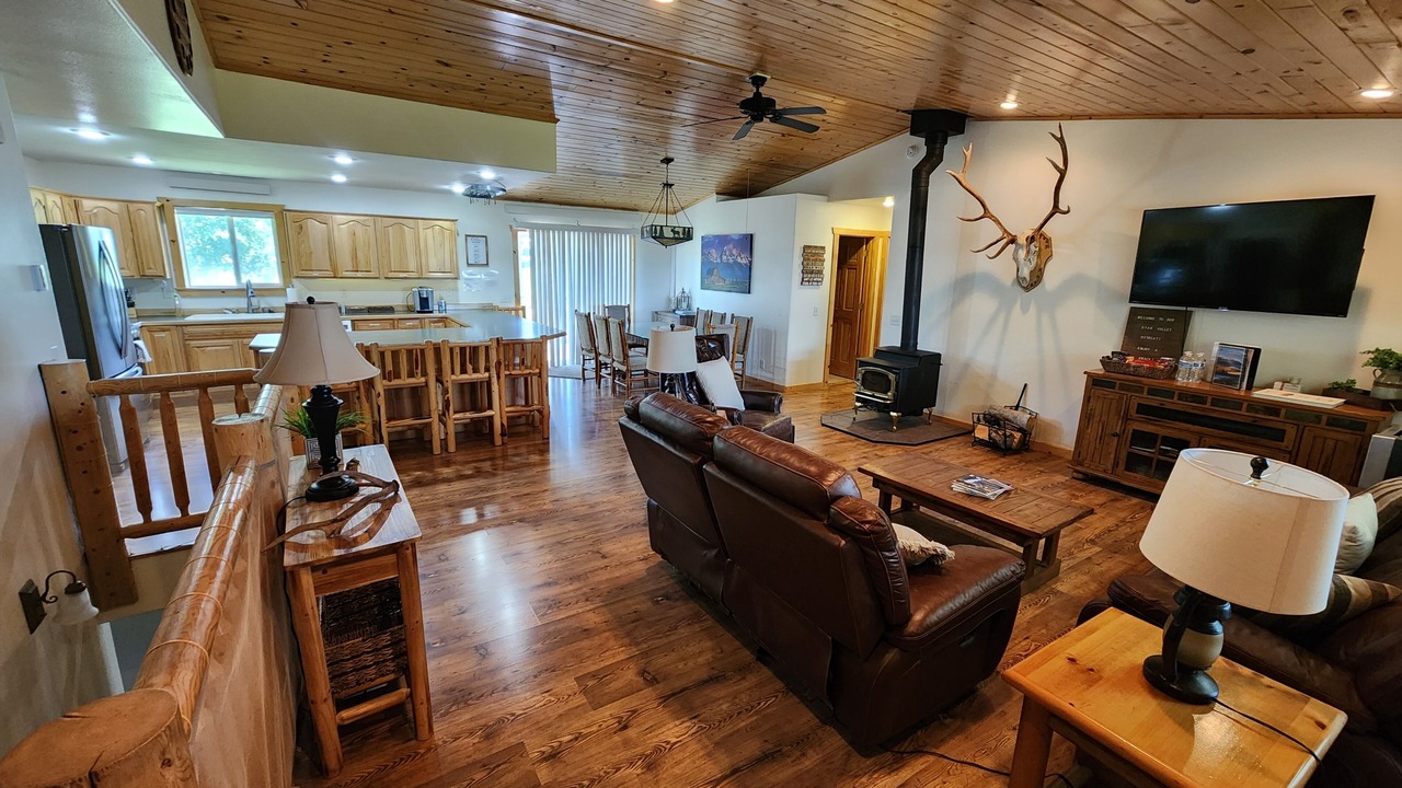 Photo of Bedroom in Star Valley Ranch