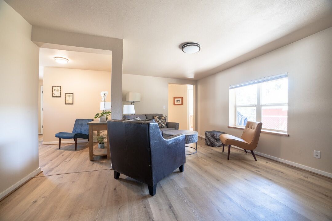 Photo of Livingroom in Bend