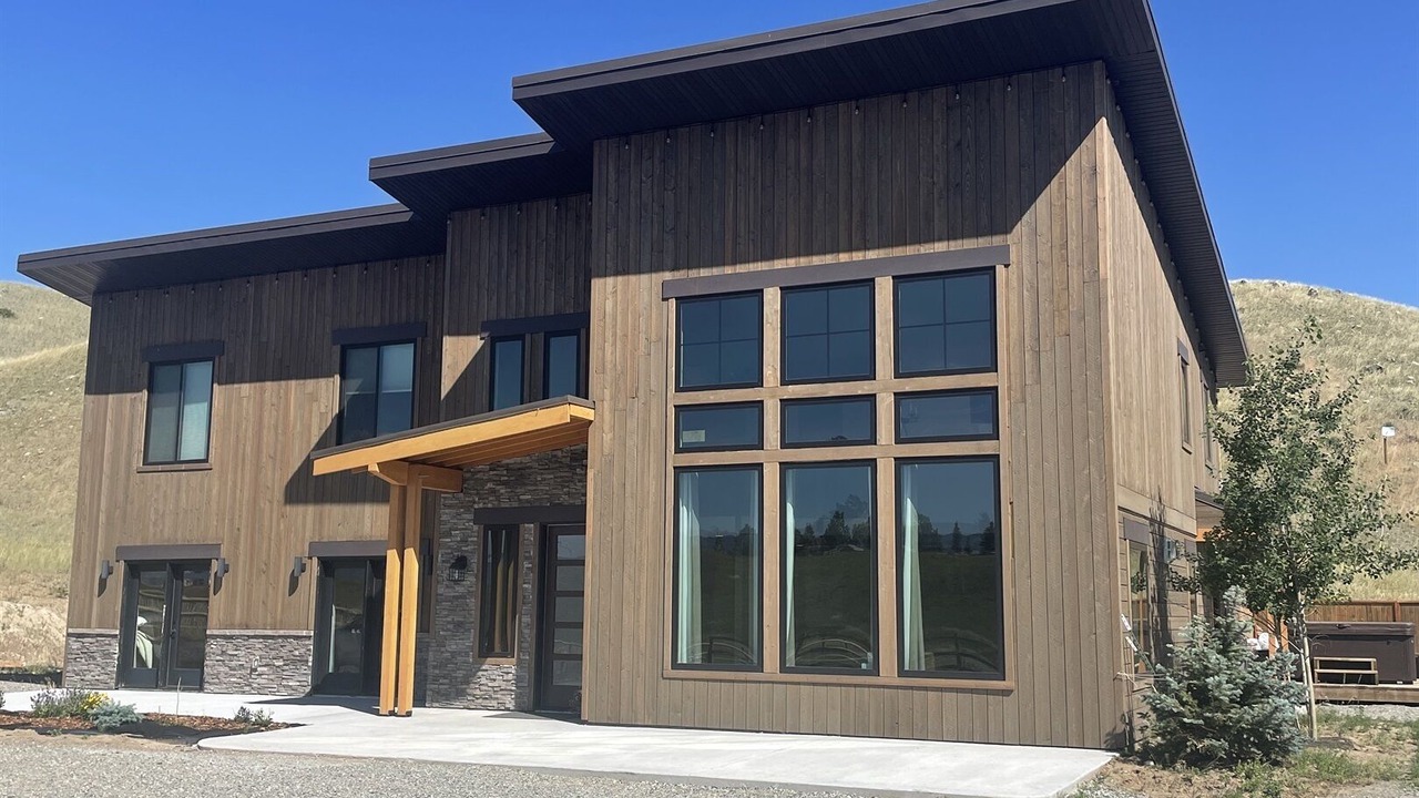 Photo of Outdoor in Emigrant