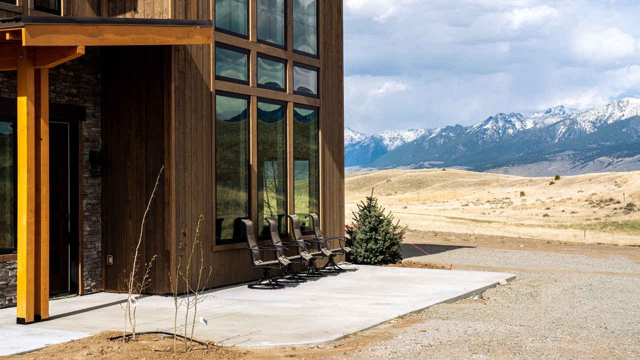 Photo of Outdoor in Emigrant