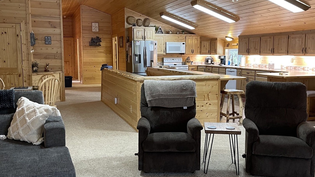 Photo of Livingroom in Island Park