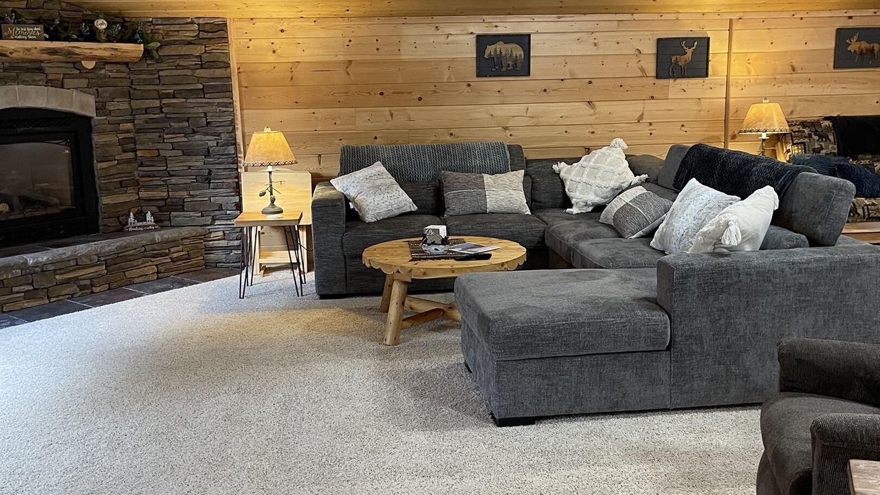 Photo of Livingroom in Island Park