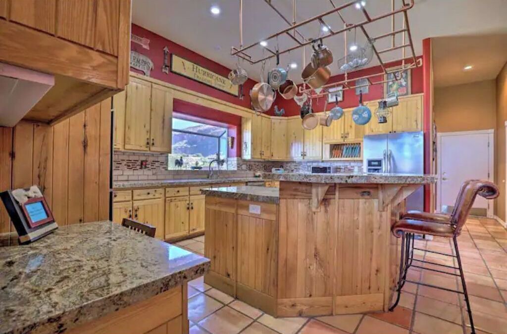 Photo of Kitchen in Hurricane