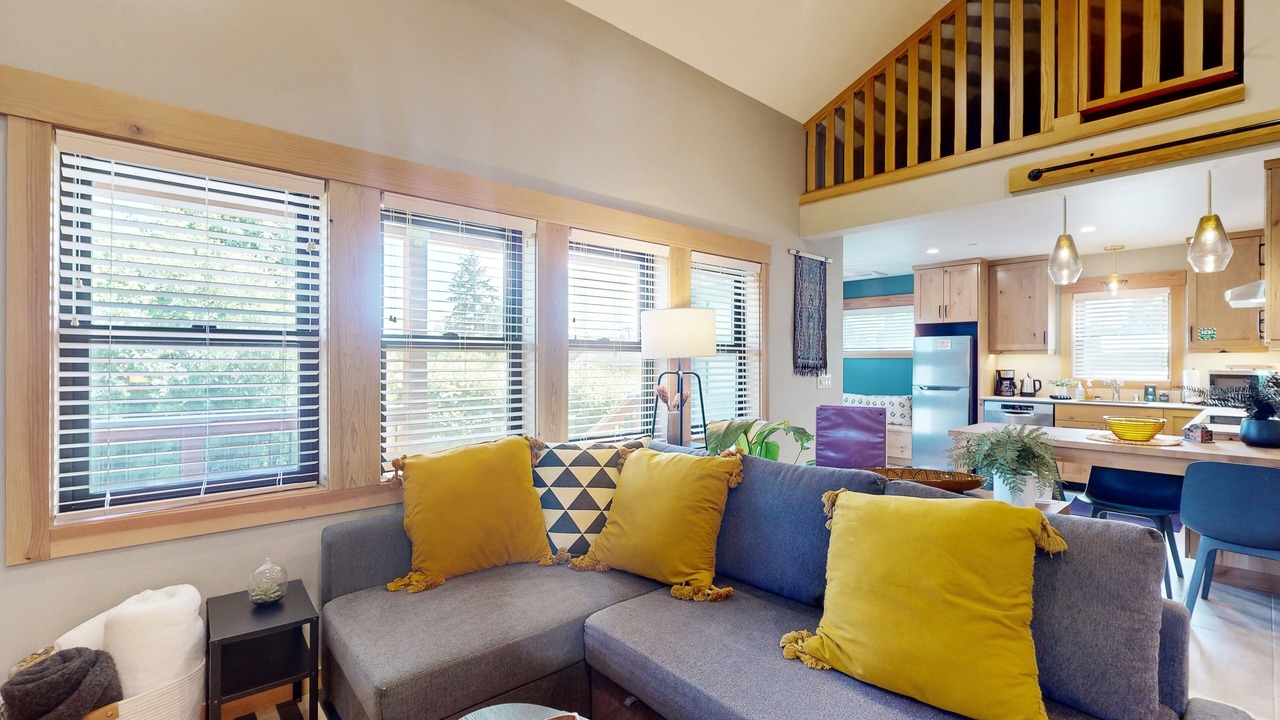 Photo of Livingroom in Central Tacoma