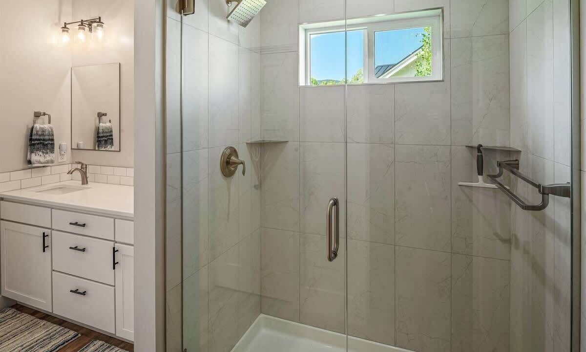 Photo of Bathroom in Dover Bay