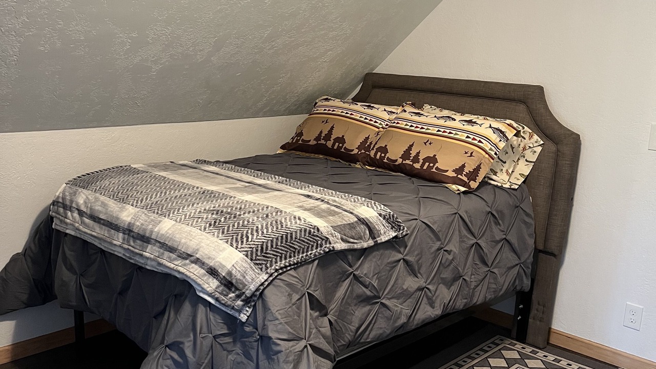 Photo of Bedroom in Noxon