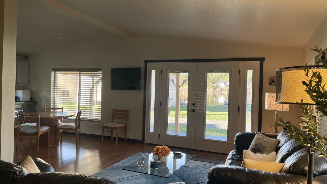 Photo of Livingroom in Republic
