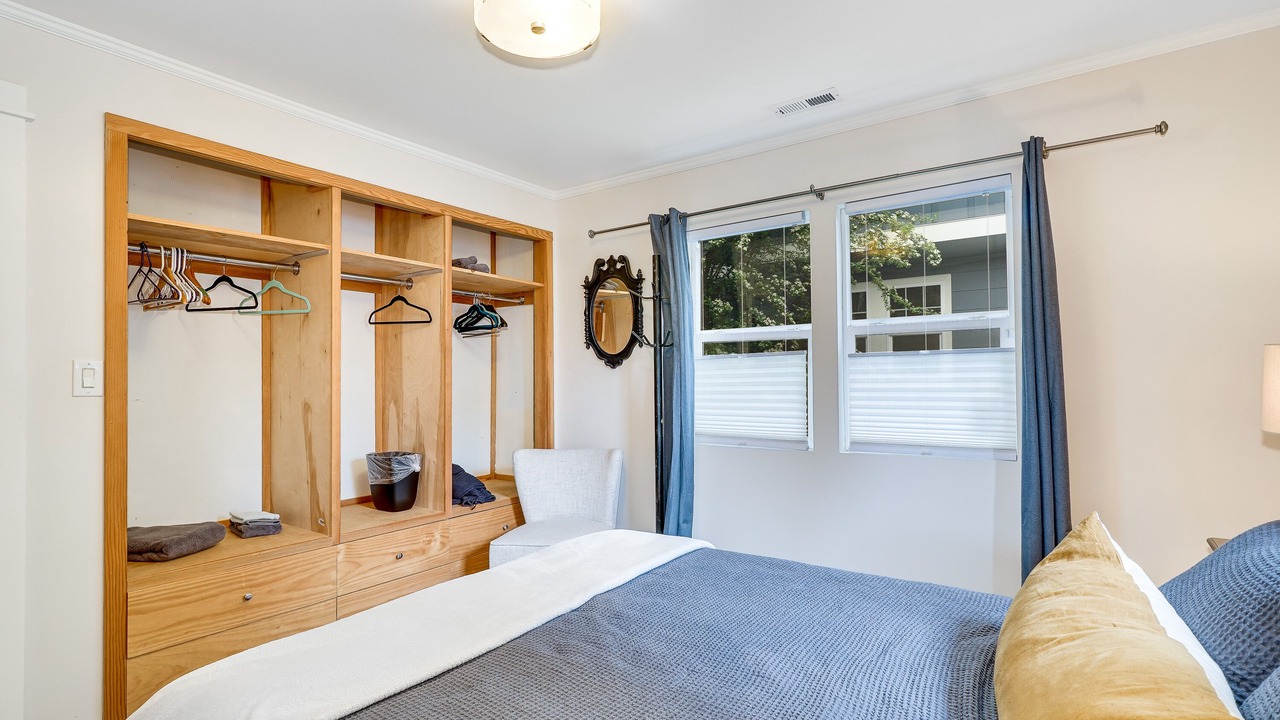 Photo of Bedroom in Seattle Metro Area
