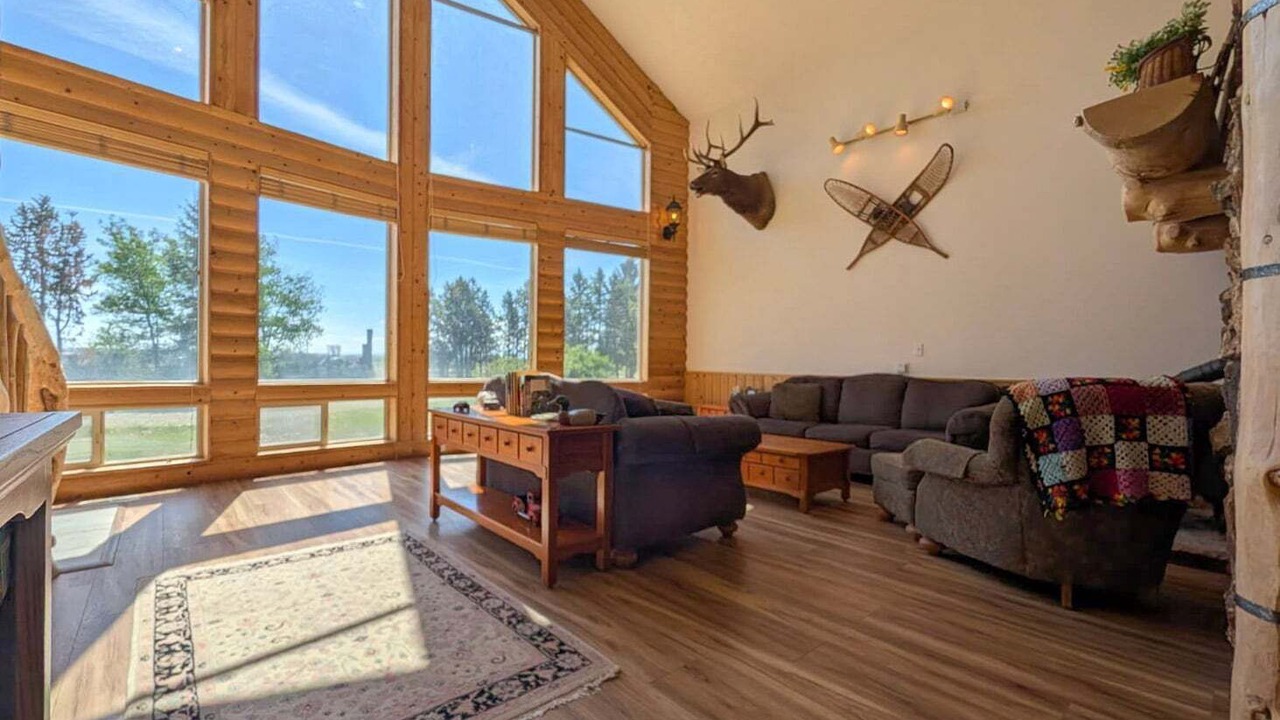 Photo of Livingroom in St. Anthony