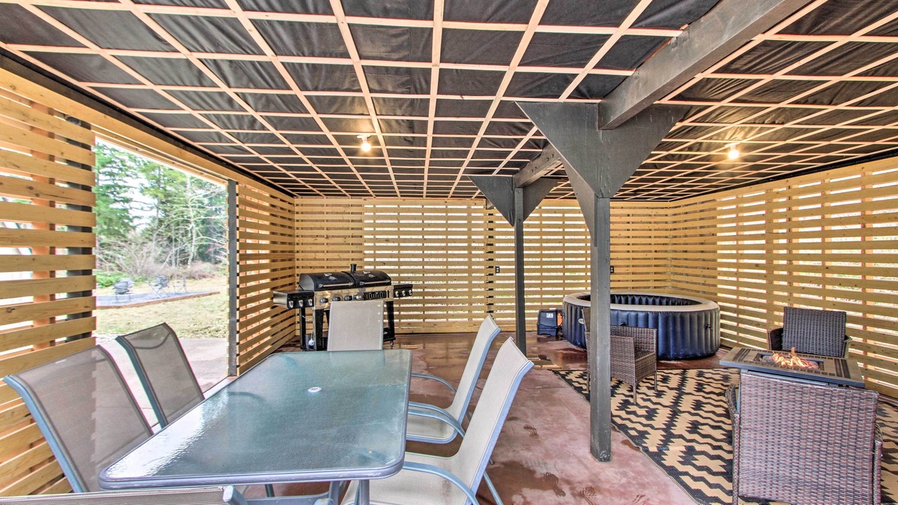 Photo of Bedroom in Eatonville