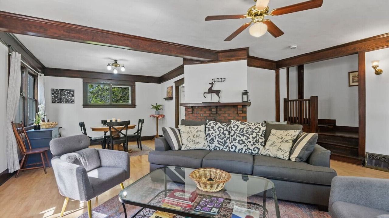 Photo of Livingroom in Manito