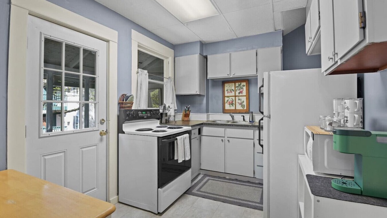 Photo of Kitchen in Manito