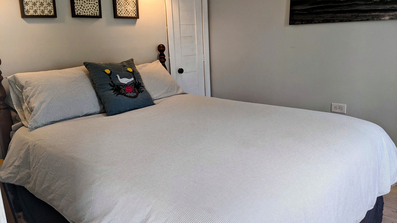 Photo of Bedroom in Point Roberts