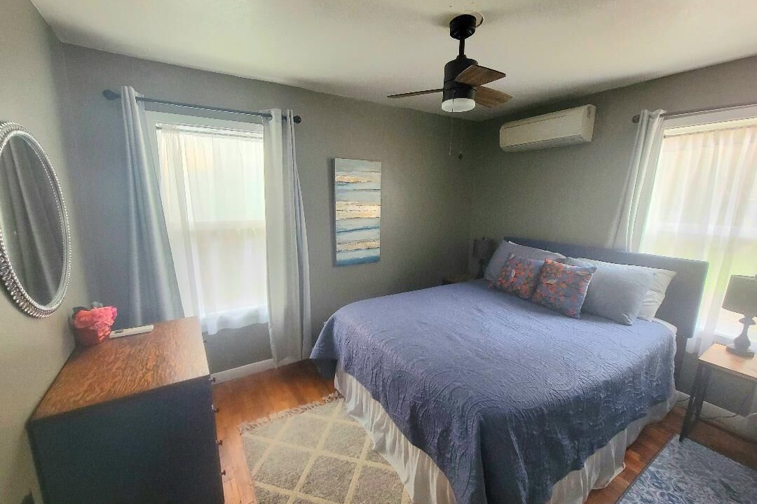 Photo of Bedroom in Roseburg