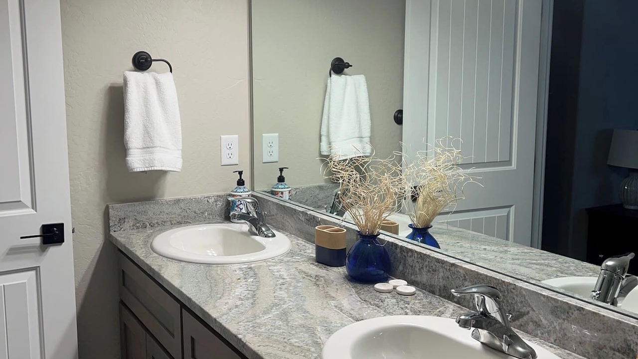 Photo of Bathroom in Eagle Point