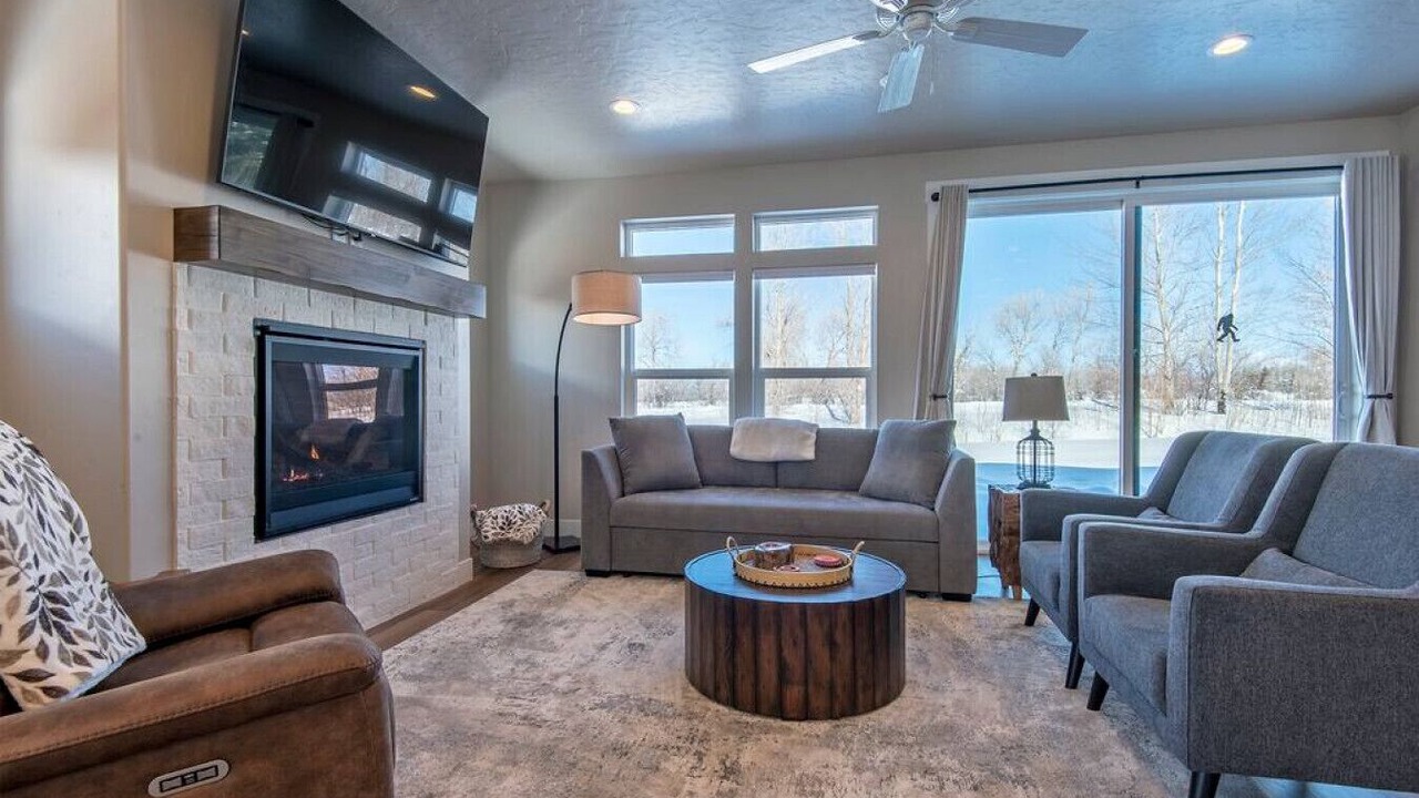 Photo of Bedroom in Victor