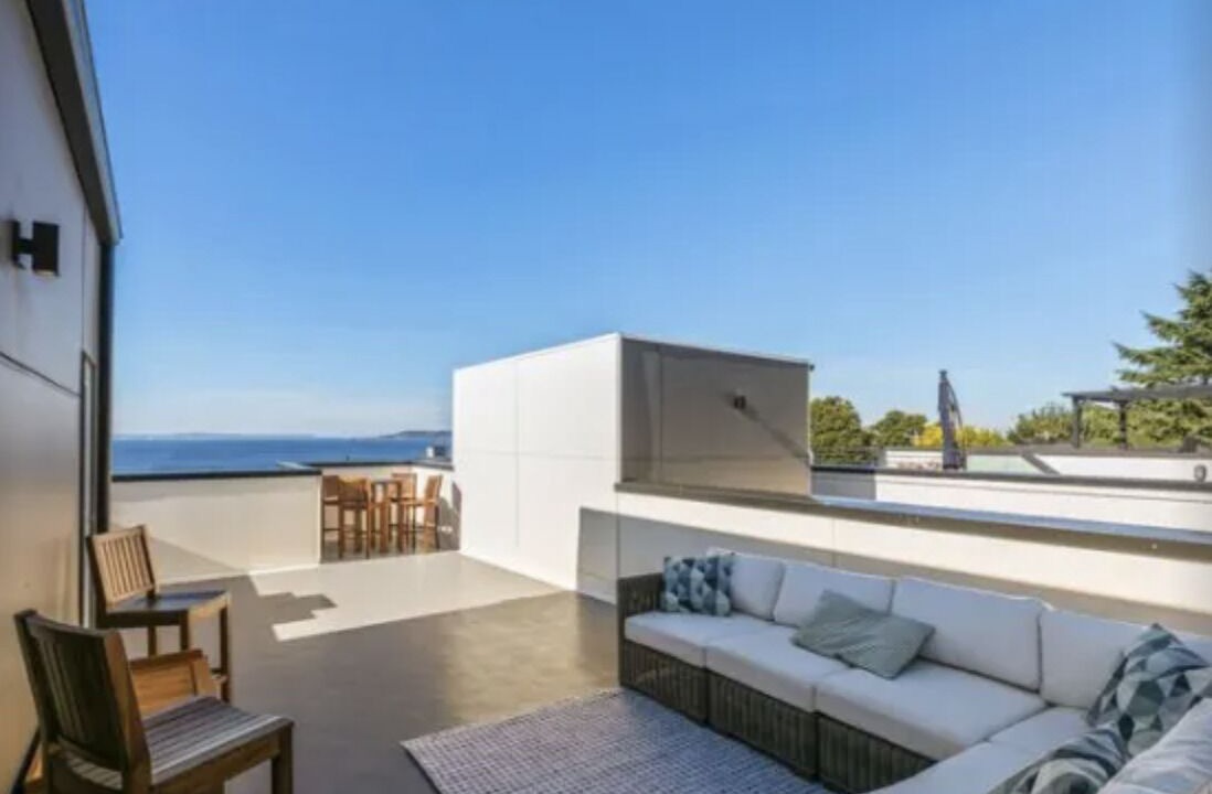 Photo of Patio Balcony in Alki