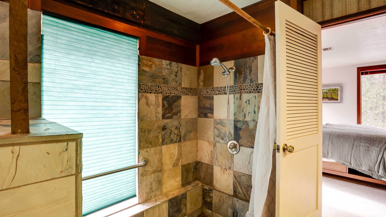 Photo of Bathroom in Murphy